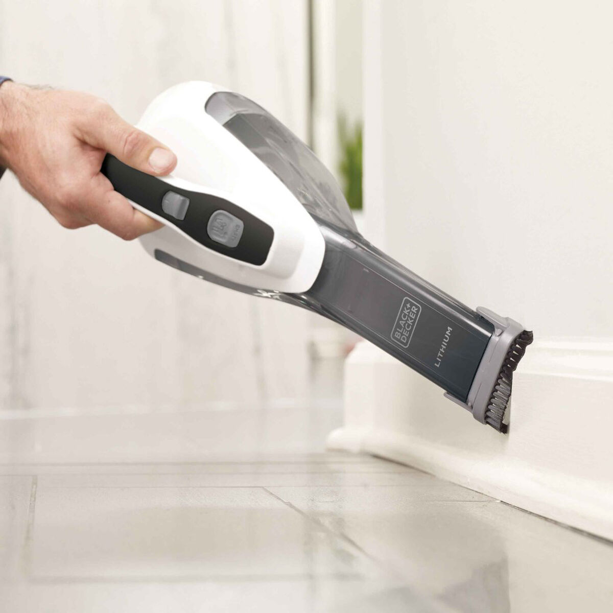 Aspiradora Inalámbrica Black & Decker HLVA325J10-B2C