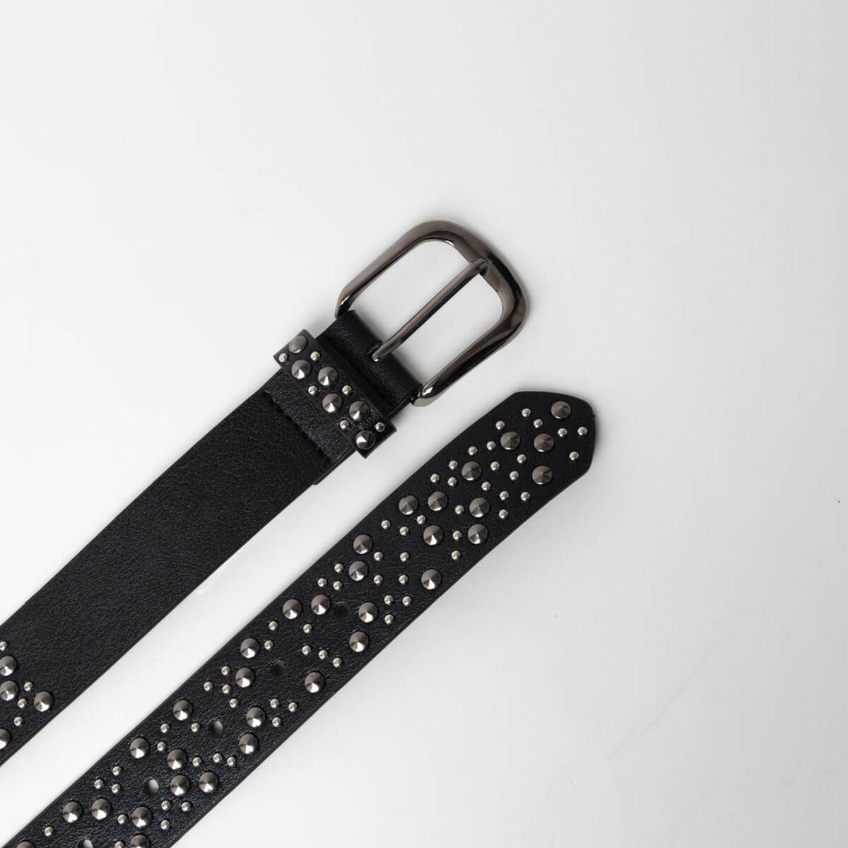 Cintur&oacute;n Tachas Mujer Icono