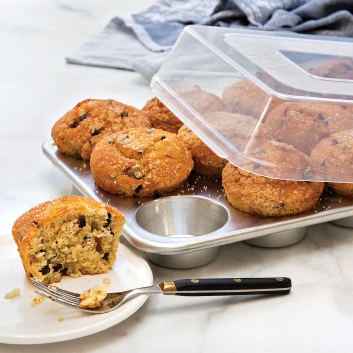 Molde para Muffins con Tapa Nordic Ware Naturals para 12 Unidades