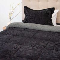 Cubrecama Doral 1,5 Plazas Negro Outboss Sherpa