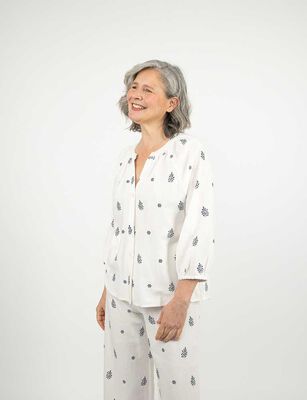 Imagen 1 del producto Blusa Estampada Manga Larga Mujer Portman Club Blanco