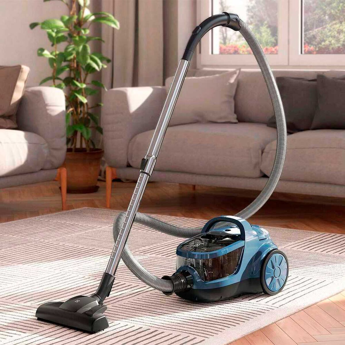 Aspiradora de Arrastre Electrolux Easybox BGL40