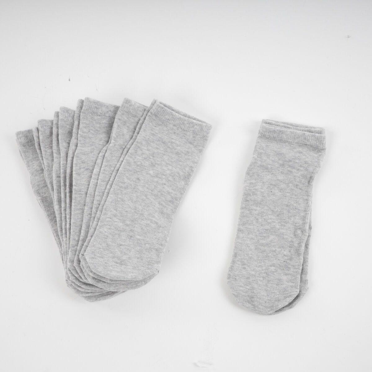Pack 7 Calcetines Corto Gris Mujer Icono