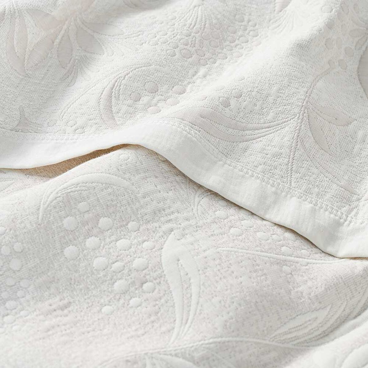 Quilt Royal Supreme King Aitana Crudo