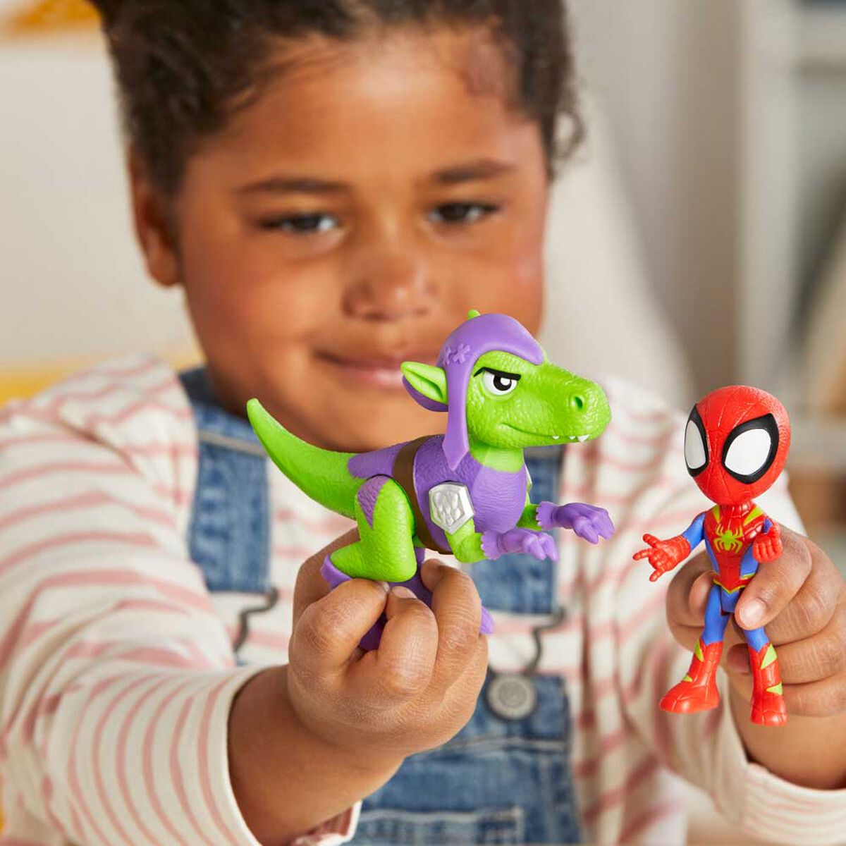 Figura de Acci&oacute;n Spidey & His Amazing Friends Dino-Webs Spidey y Goblin Raptor