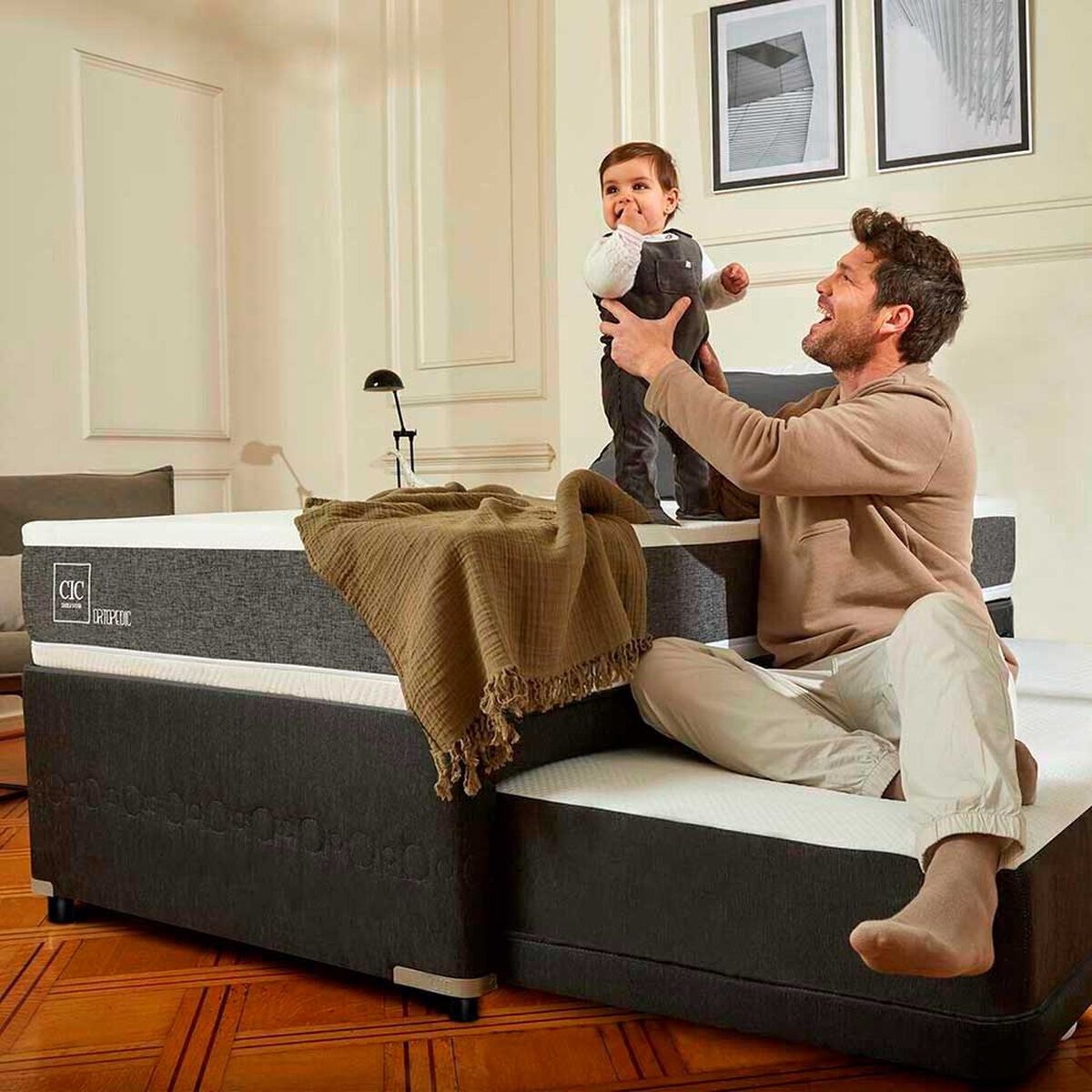 Cama Nido CIC 1,5 Plazas Ortopedic + Respaldo + Velador Dublin