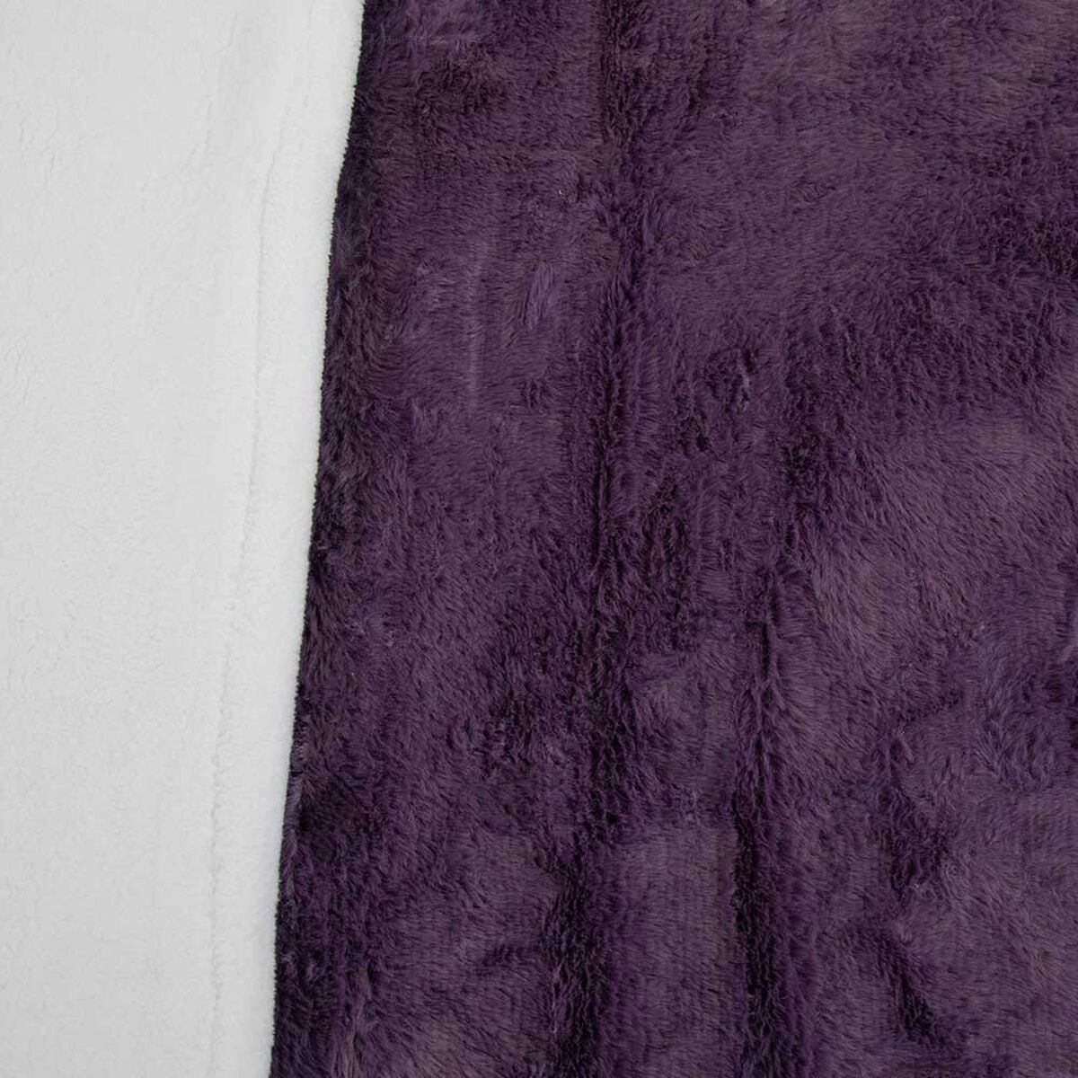 Frazada Poliéster Doral 2 Plazas Deluxe Morado