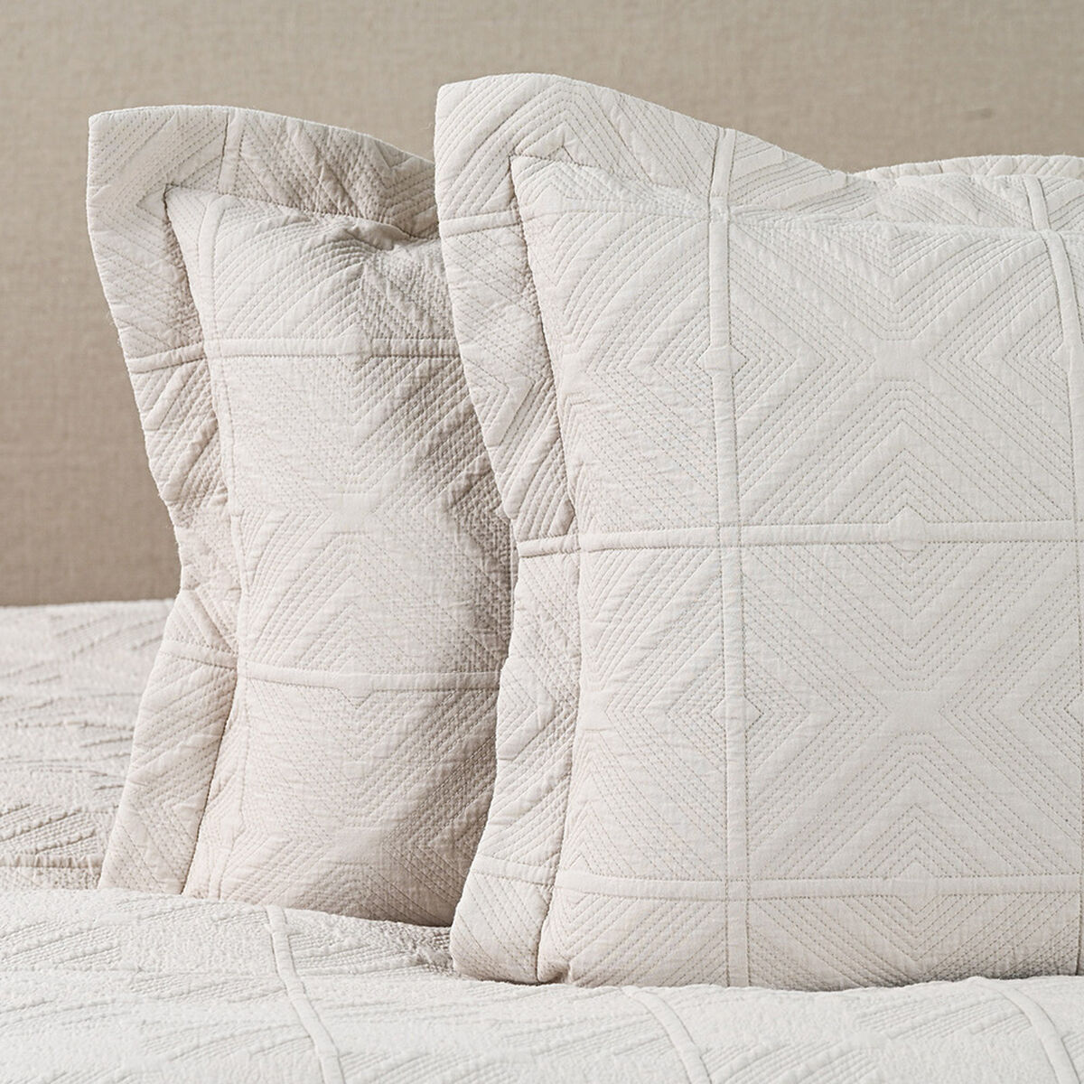 Quilt Cannon Aura King Beige