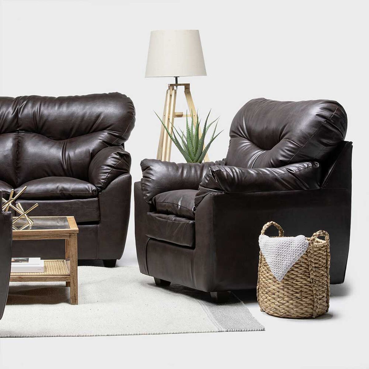 Juego de Living Almore Belén Sofá 2 cuerpos + Dos sillones 1 cuerpo Café
