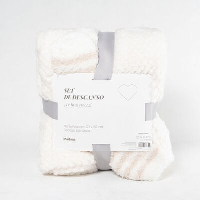 Imagen 2 del producto Set Manta Poliéster Lisa 152 x 127 cm + Zapatillas de Descanso Mashini Crudo