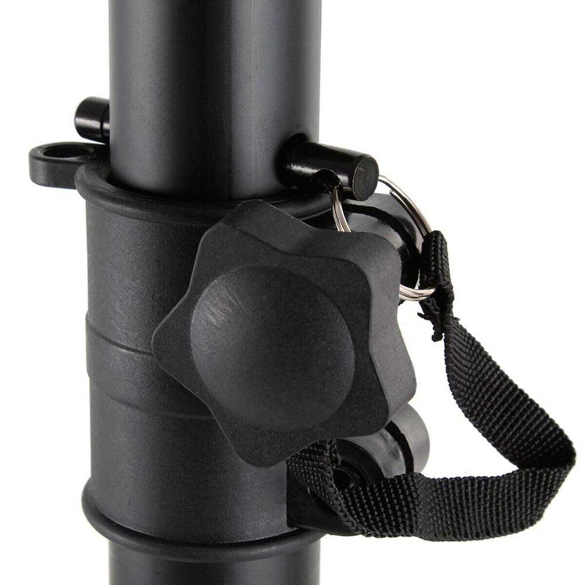 Soporte Parlantes Introtech ITSTSP01 Cap. 15"