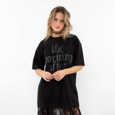 Polera Oversized Con Estampado Manga Corta Mujer Icono