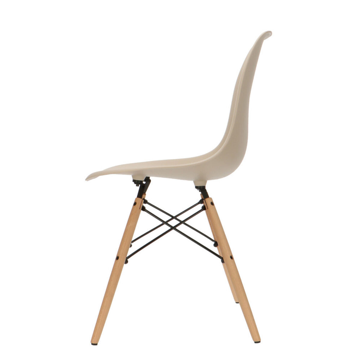 Silla Britbox Eames Café Claro
