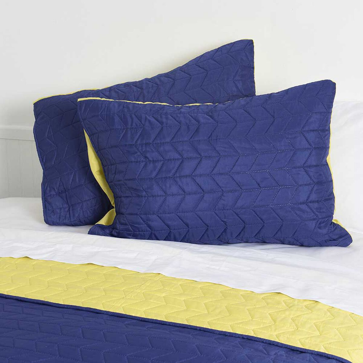 Cubrecama Mashini 2 Plazas Liso Violeta Pistacho
