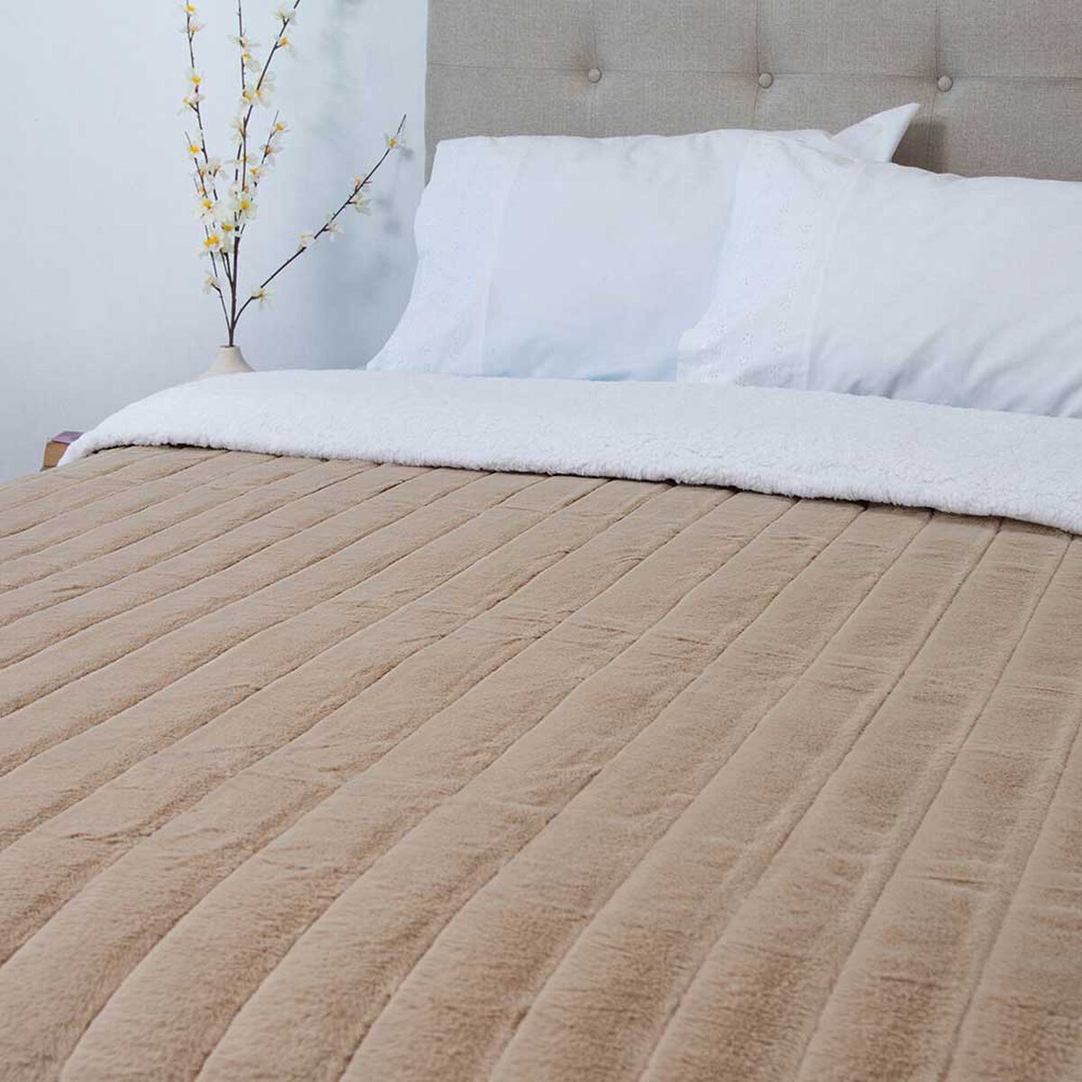 Frazada Poliéster Doral 2 Plazas Deluxe Beige