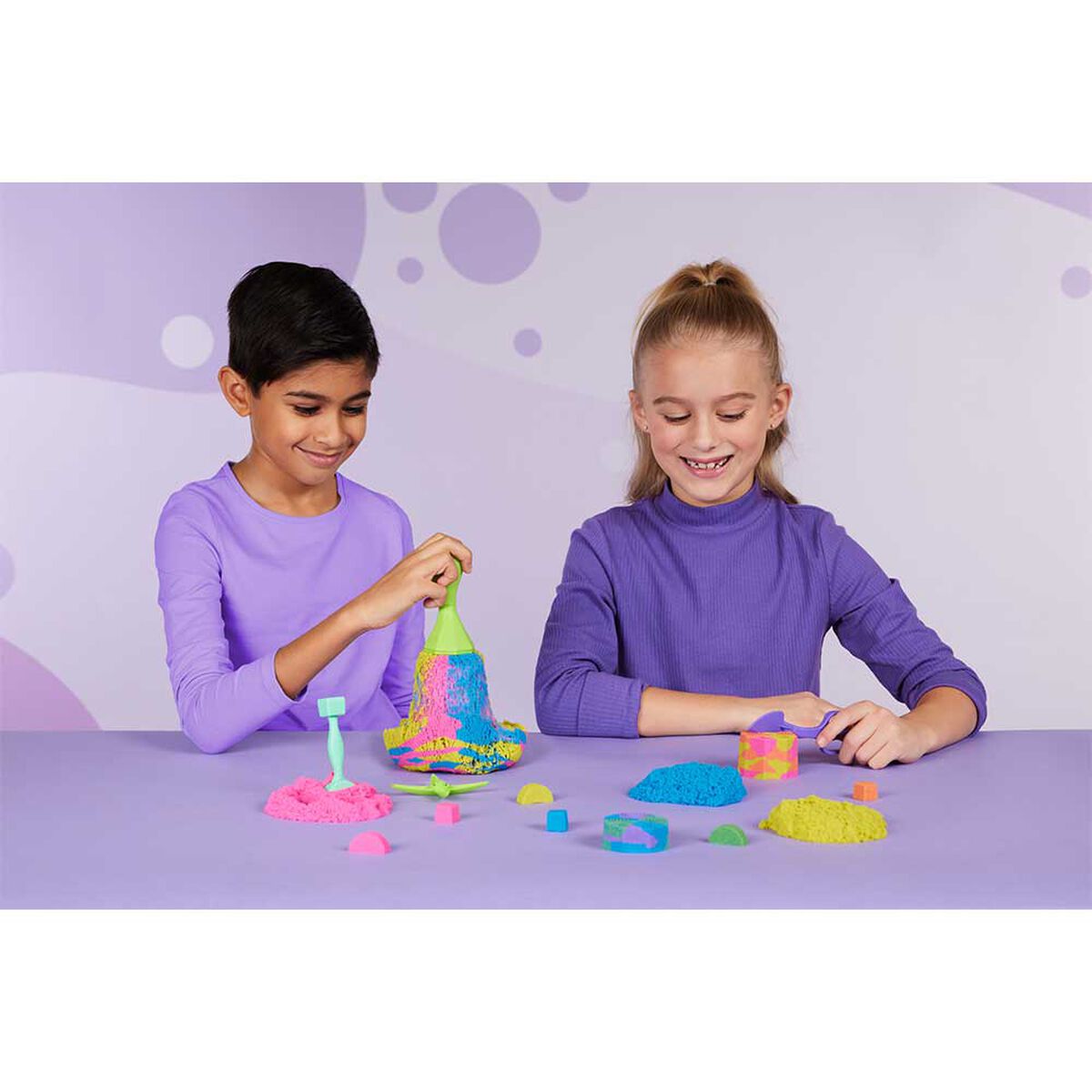 Aplasta y Crea con Arena Kinetic Sand