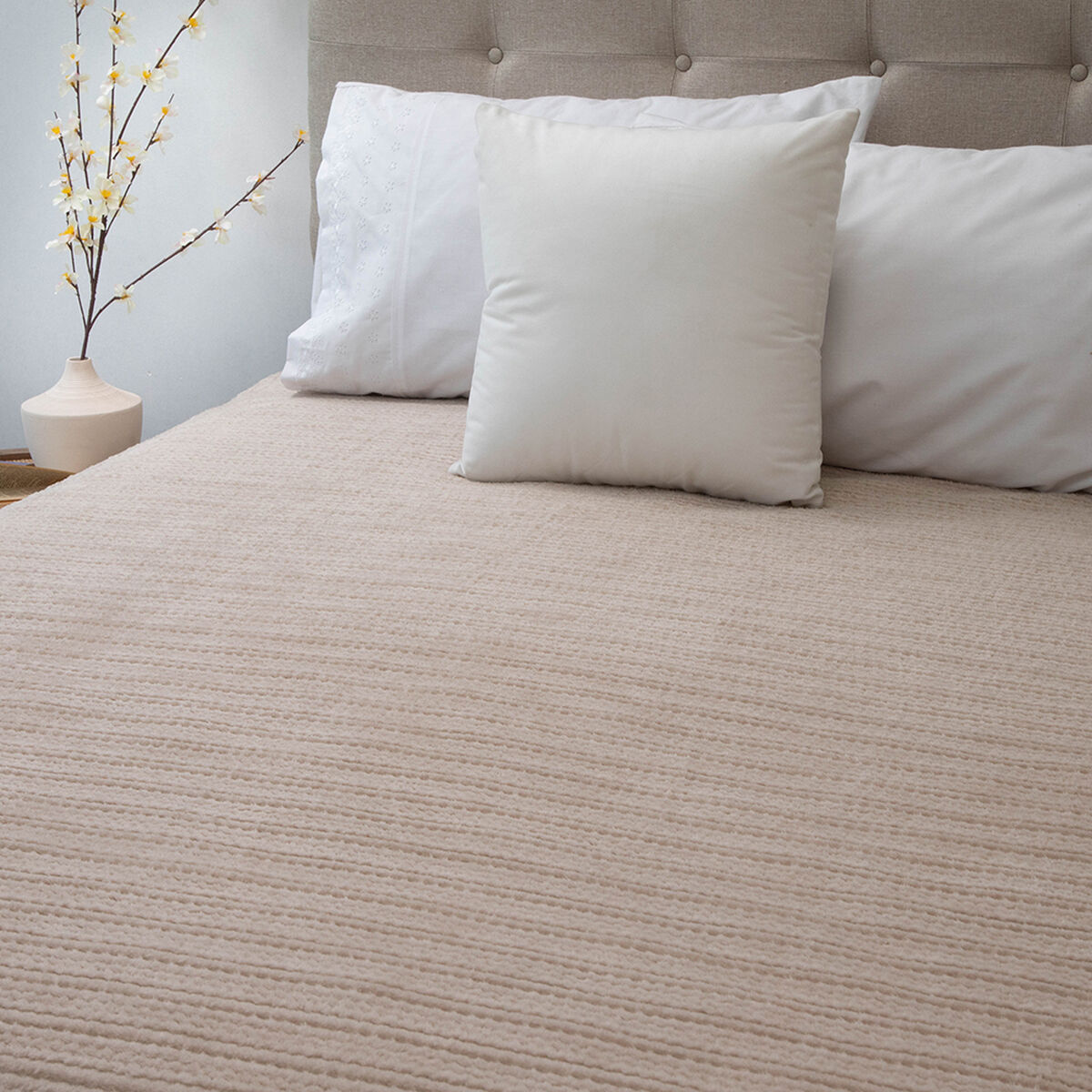 Frazada de Poliéster Doral King Outboss Beige
