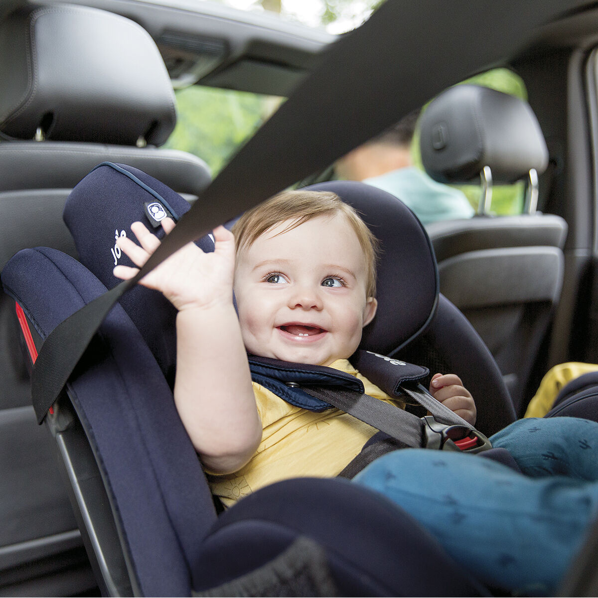 Silla de Auto Convertible Stages Coal Joie