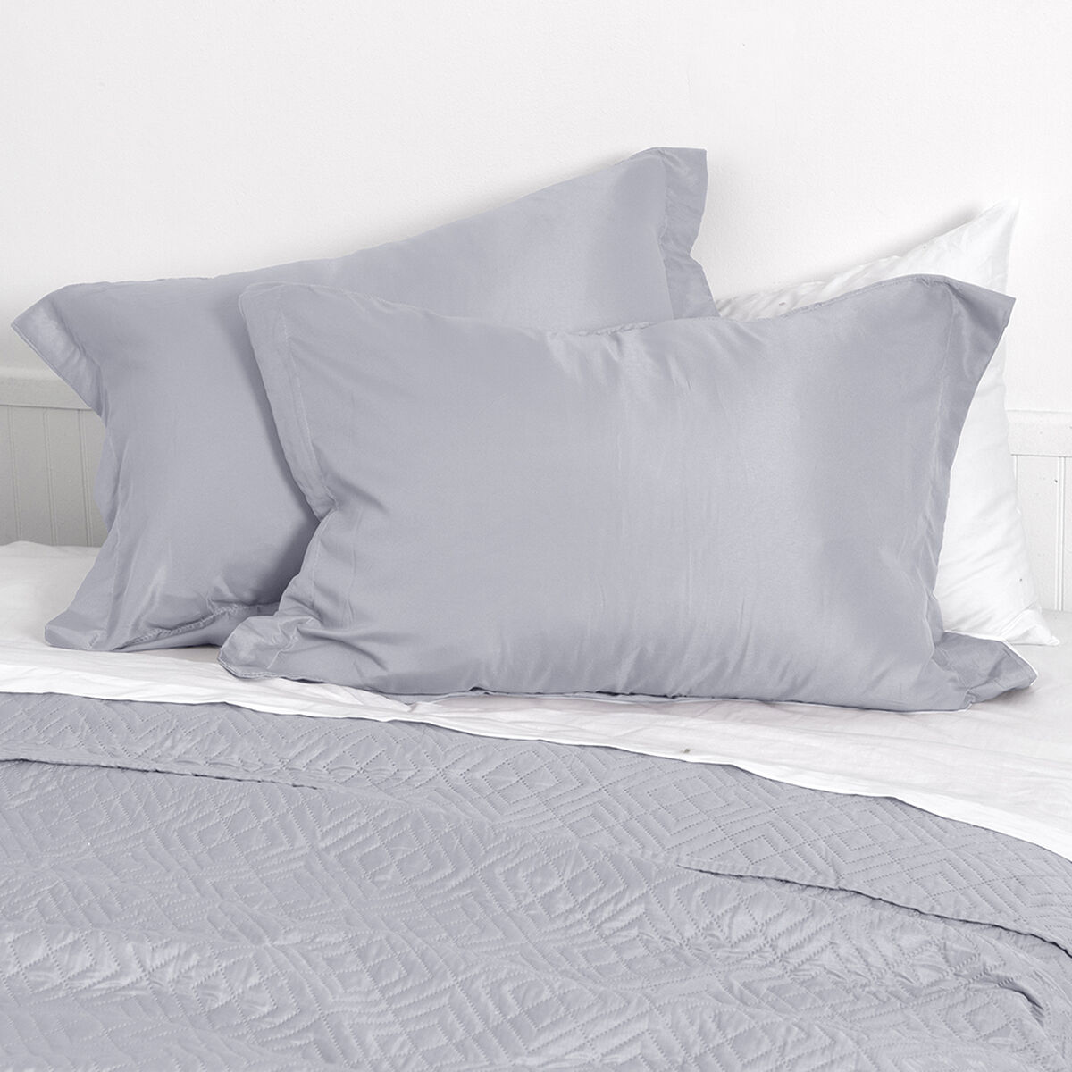 Cubrecama Mashini 1,5 Plazas LisoLiso Gris