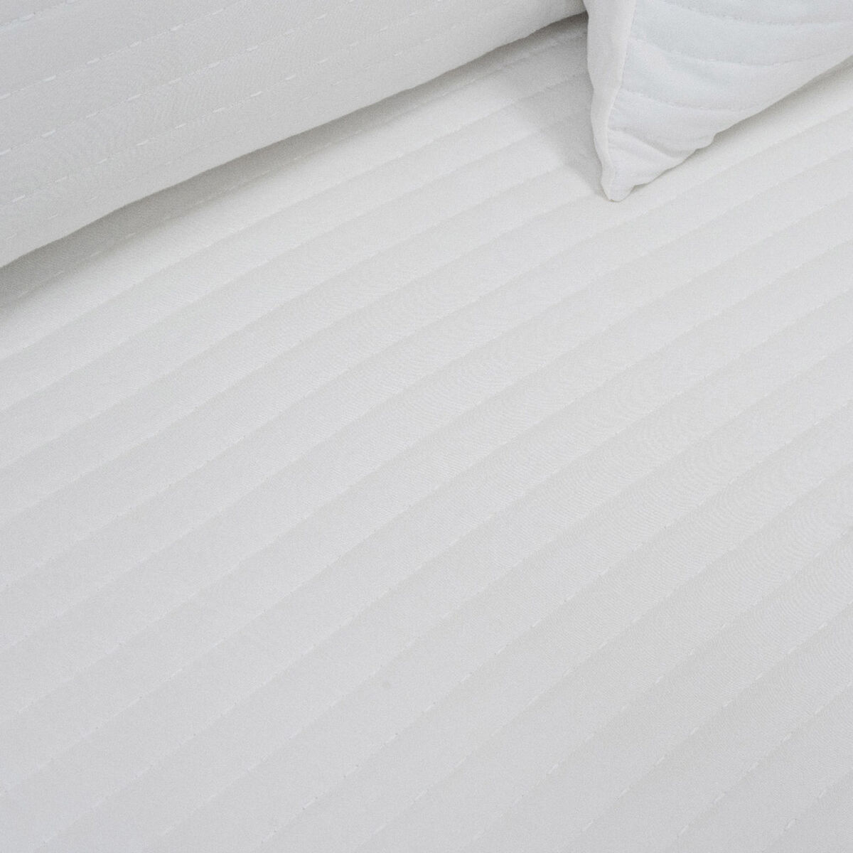 Quilt Doral 2 Plazas Lumi Marne Blanco