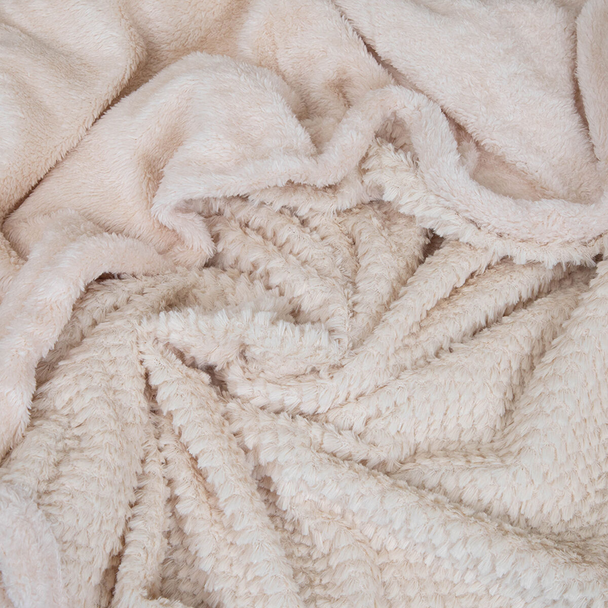 Manta de Poliéster Doral 127 x 152 cm Fluffy Maiz