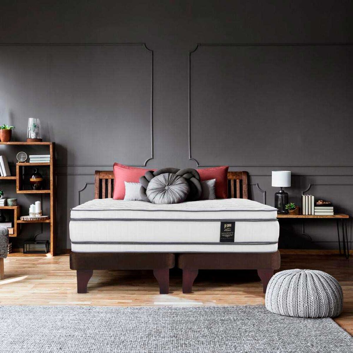 Cama Europea Flex 2 Plazas Majesty + 1 Respaldo + 2 Veladores