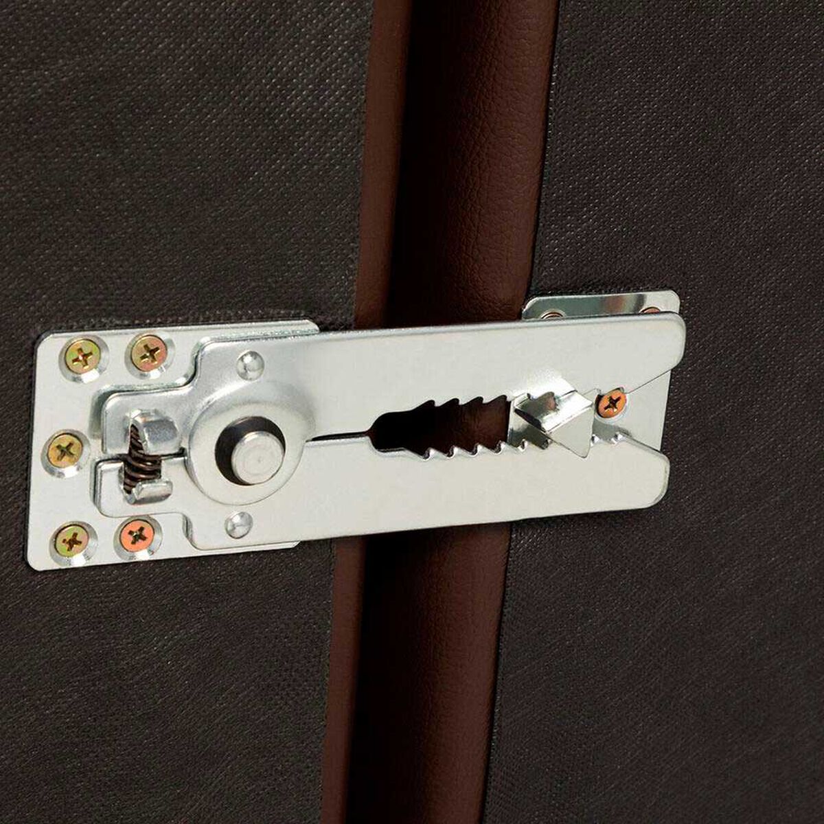 Sof&aacute; Seccional Izquierdo Rosen Copeland 3 Cuerpos Marron