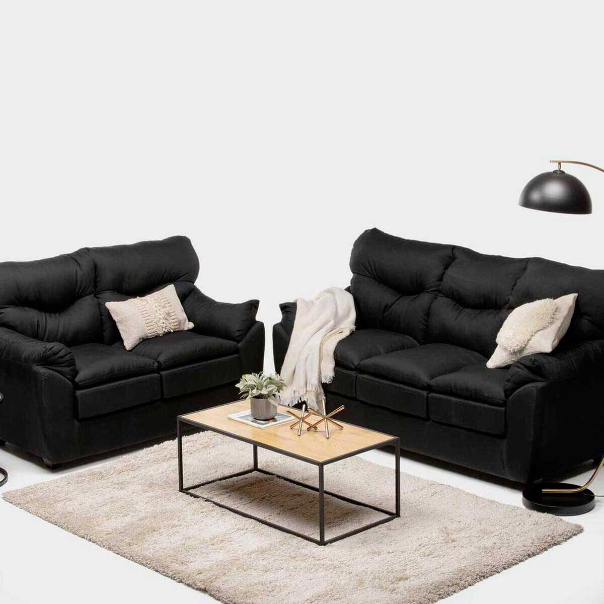 Juego de Living Almore Bel&eacute;n Sof&aacute; 3 Cuerpos + Sof&aacute; 2 Cuerpos Negro