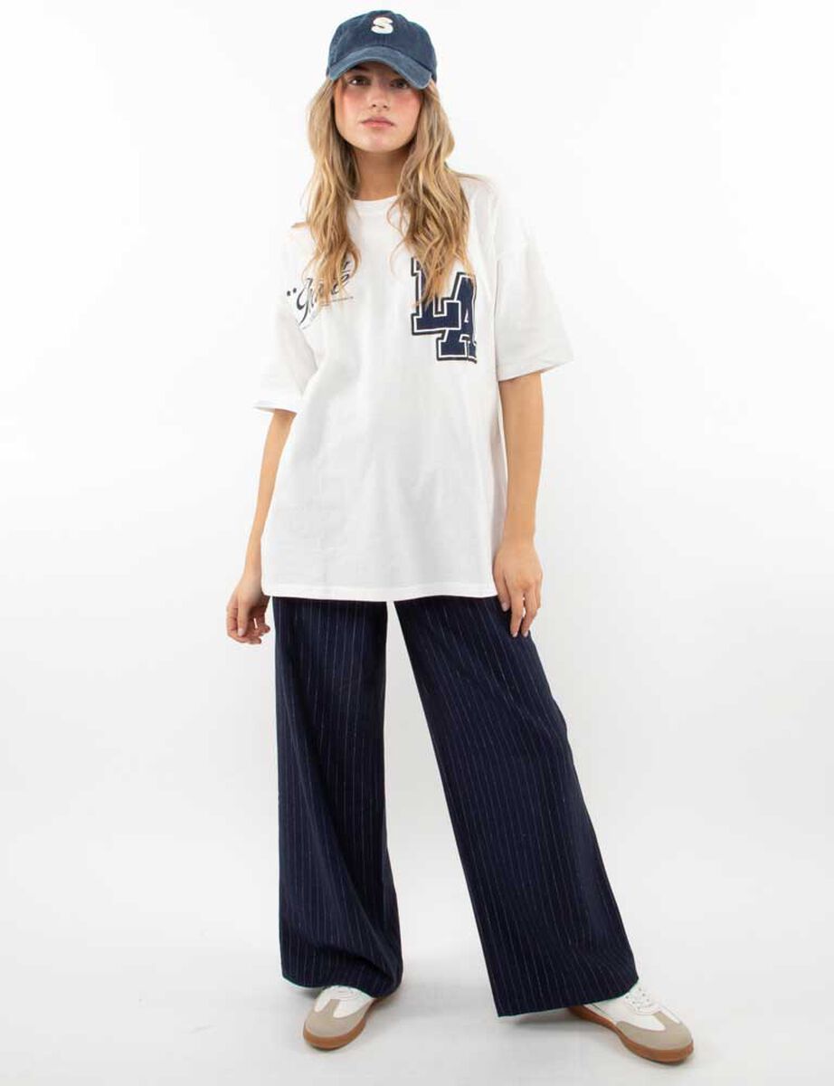 Polera Oversized Con Estampado Manga Corta Mujer Icono