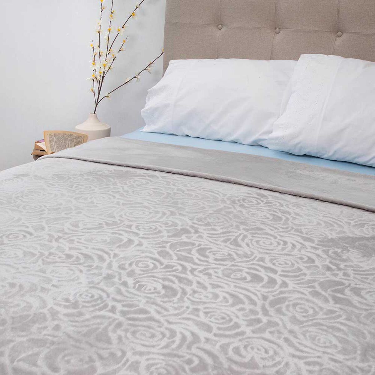 Frazada Poliéster Doral 2 Plazas Deluxe Gris