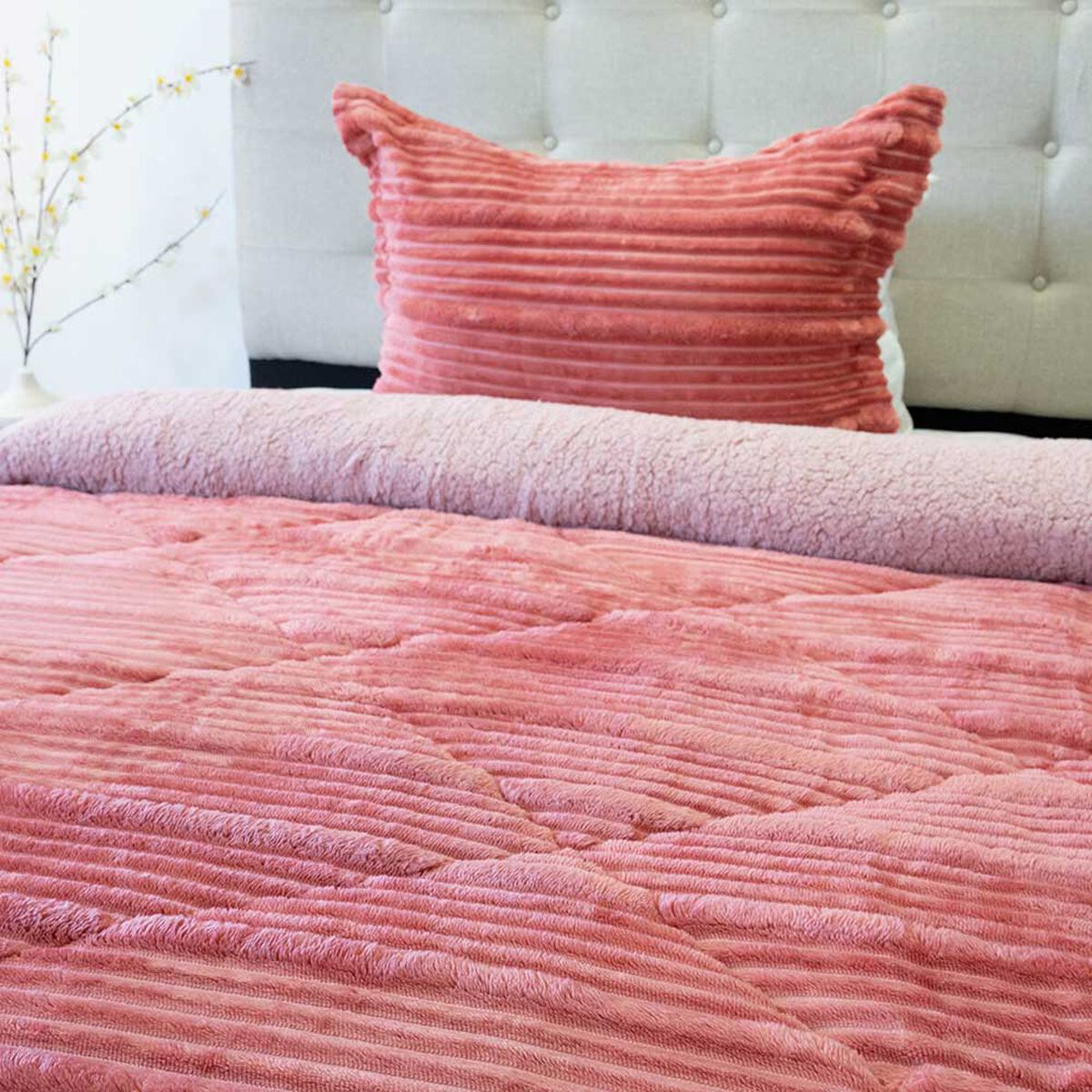 Cubrecama Doral 1.5 Plazas Coteloni Nebula Sherpa Coral