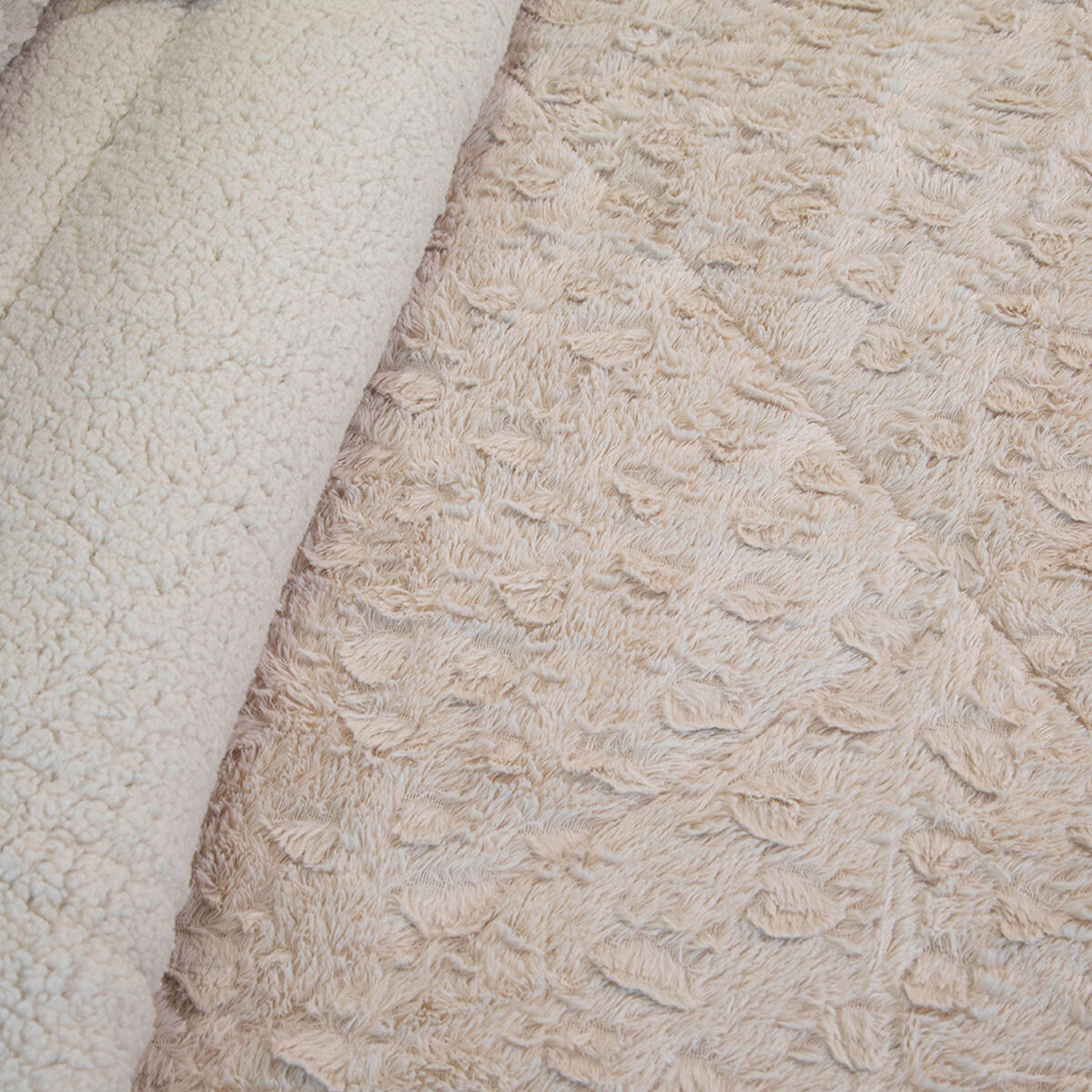 Cubrecama Doral Super King Beige Senses