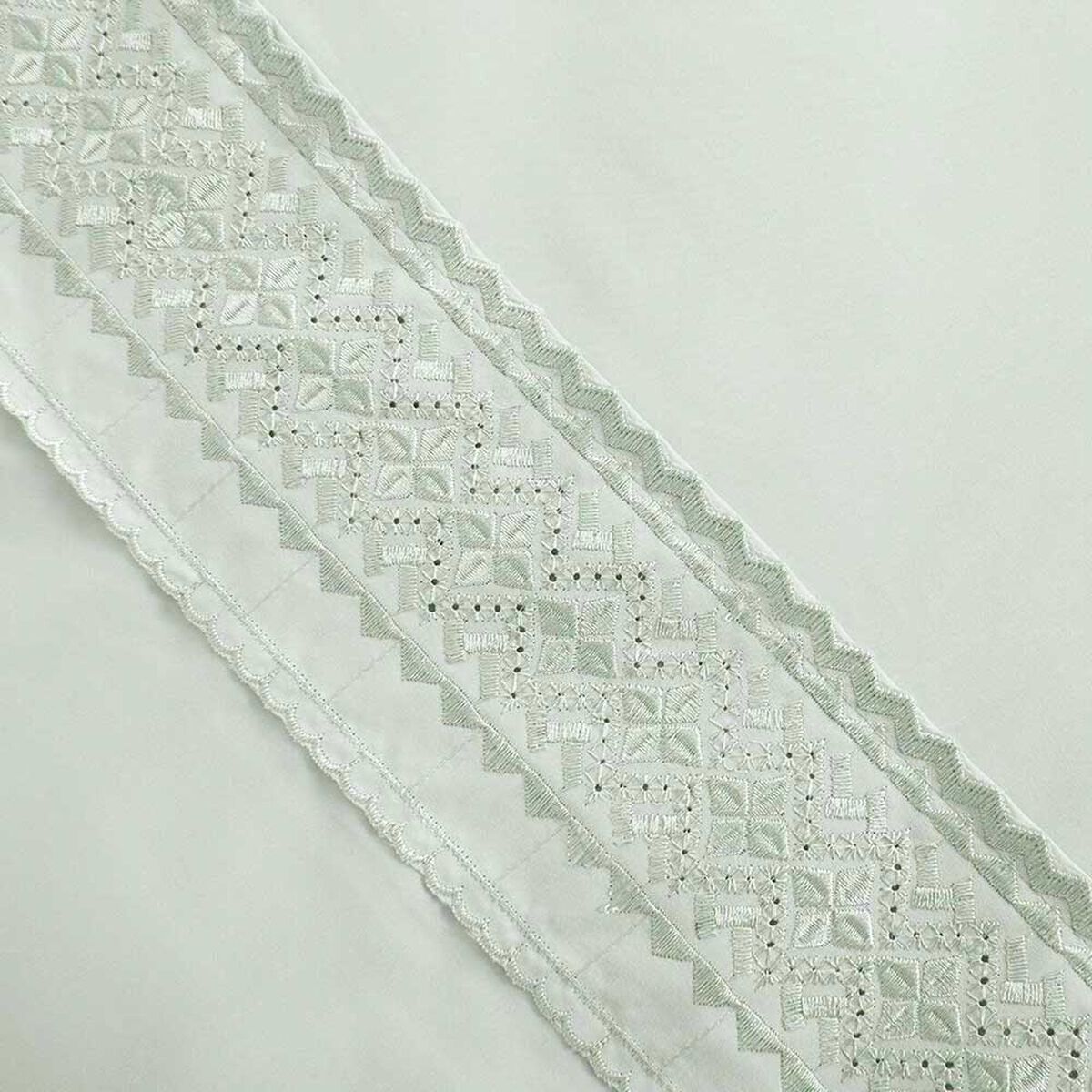 Juego de S&aacute;banas Bordadas Plumetti King Verde