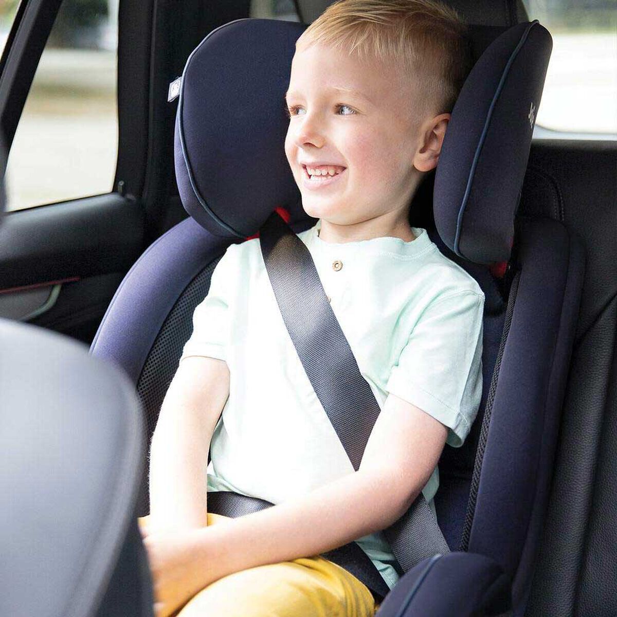 Silla de Auto Bebe Convertible Stages Coal Joie