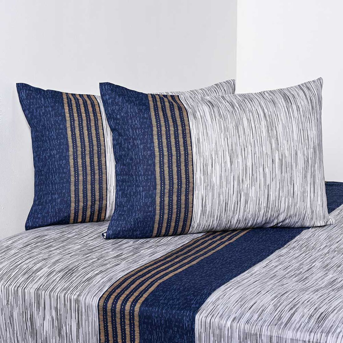 Juego de S&aacute;banas Estampado American Family 144 Hilos King Lark