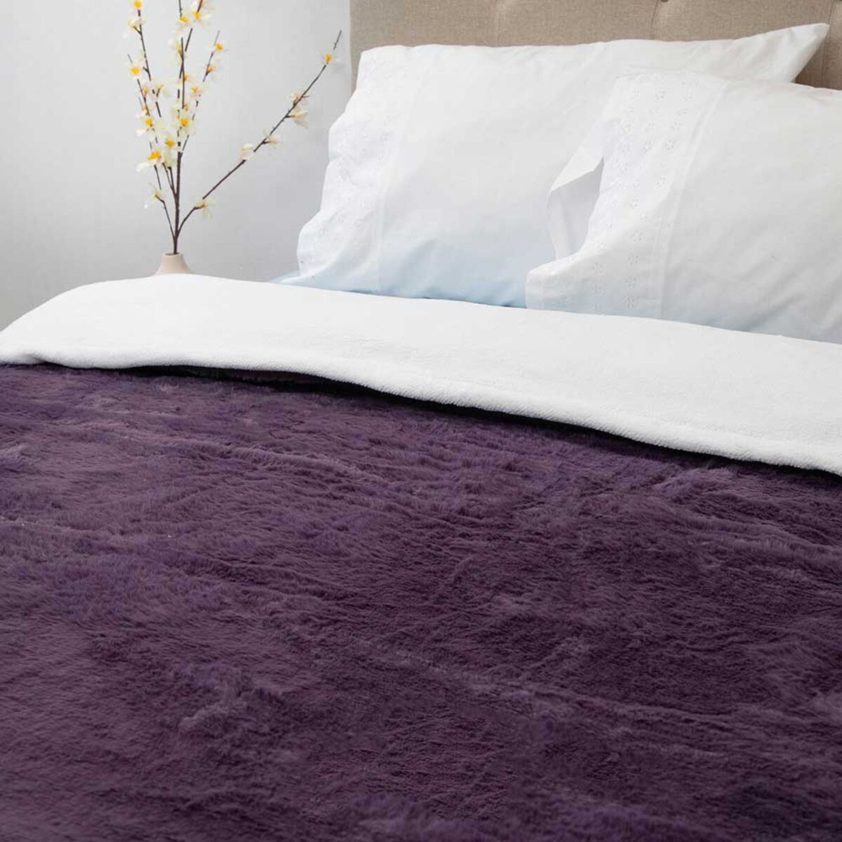 Frazada Poliéster Doral 2 Plazas Deluxe Morado