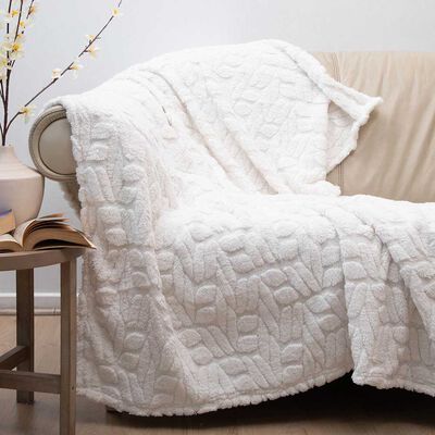 Manta Poliéster Doral 127 x 152 Deluxe Blanco