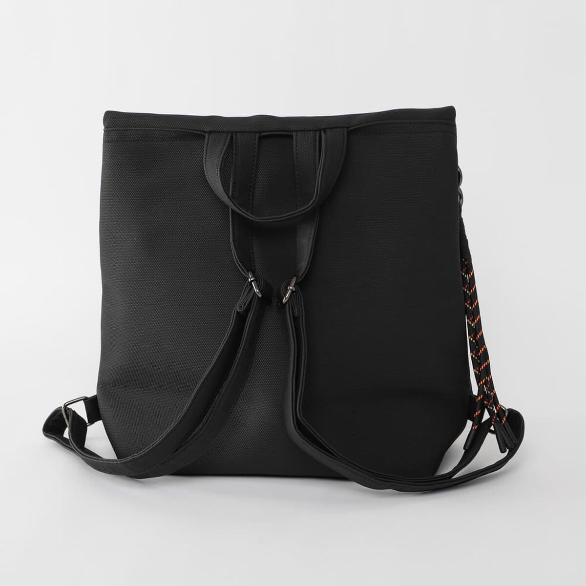 Mochila Ecocuero Black Alma