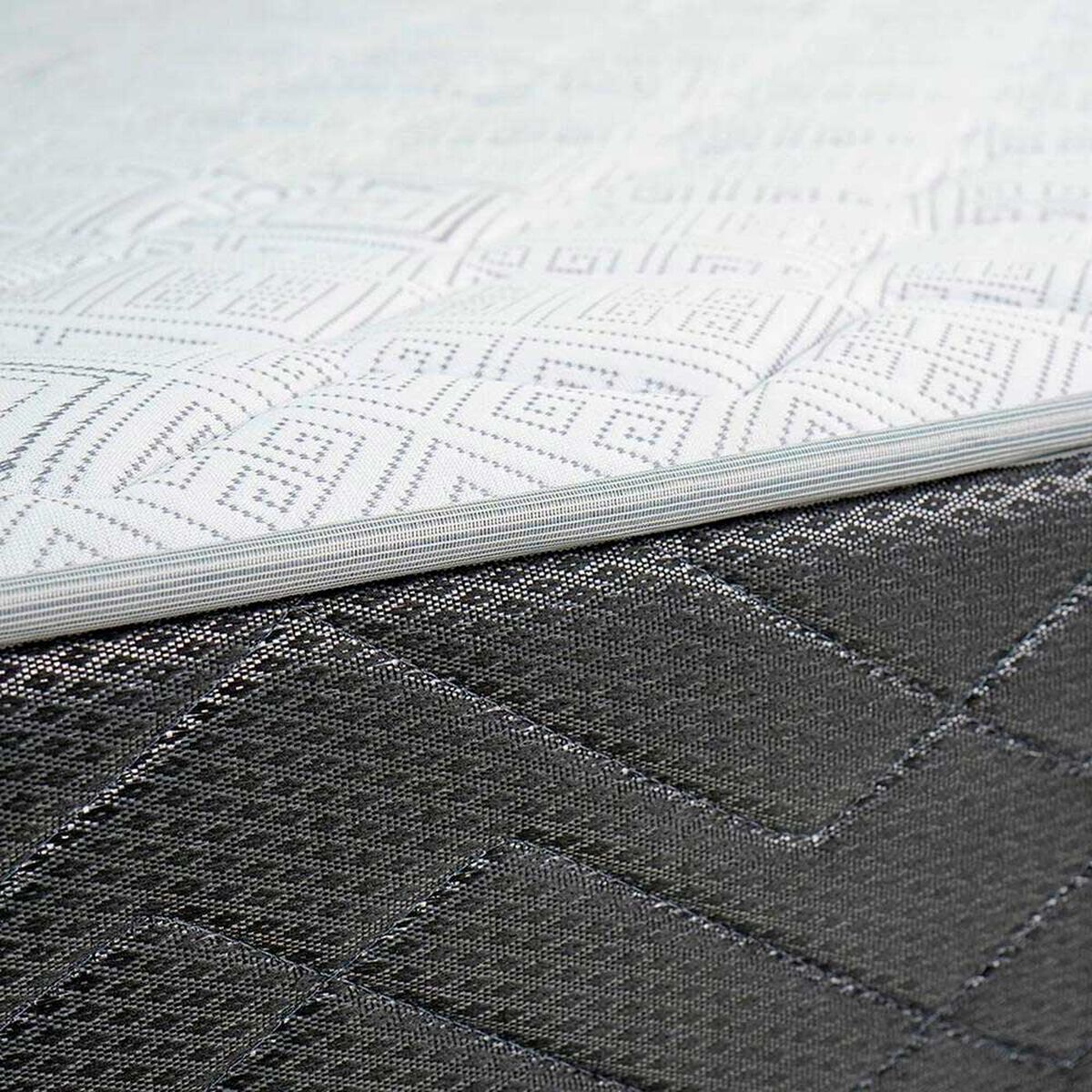 Cama Europea Celta 2 Plazas New Mega + Respaldo + 2 Veladores Pamplona