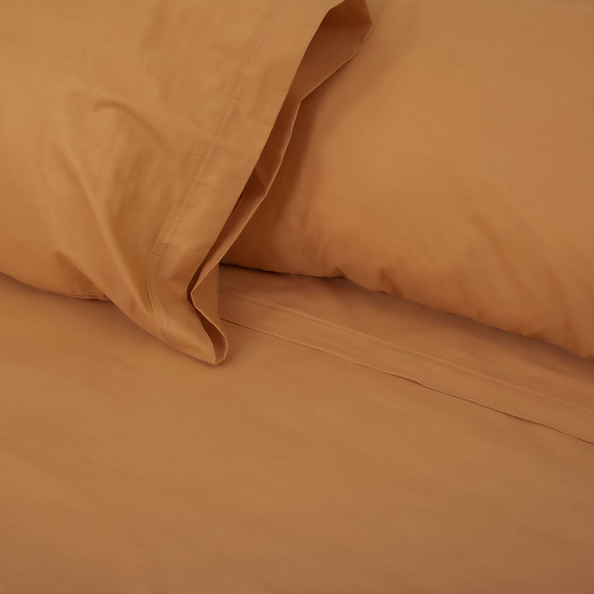 Juego de S&aacute;banas Doral 144 Hilos King Color Vivo 144 Hilos  Rojo