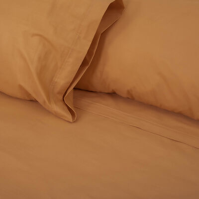 Imagen 1 del producto Juego de Sábanas Doral 144 Hilos King Color Vivo 144 Hilos  Rojo