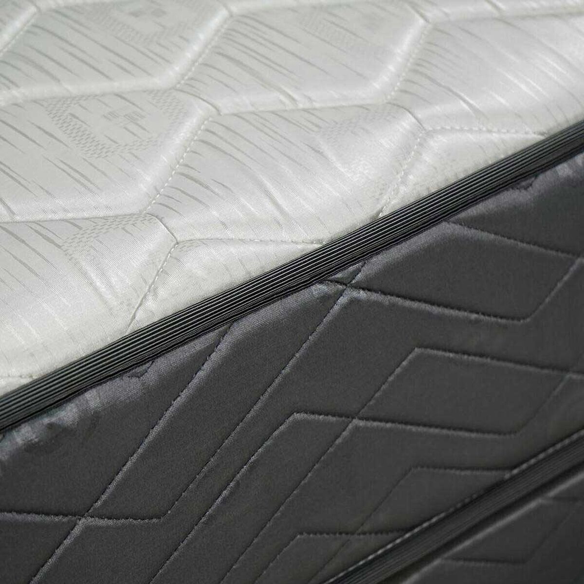 Cama Europea Celta Base Dividida 2 Plazas Alba White + Respaldo + 2 Veladores