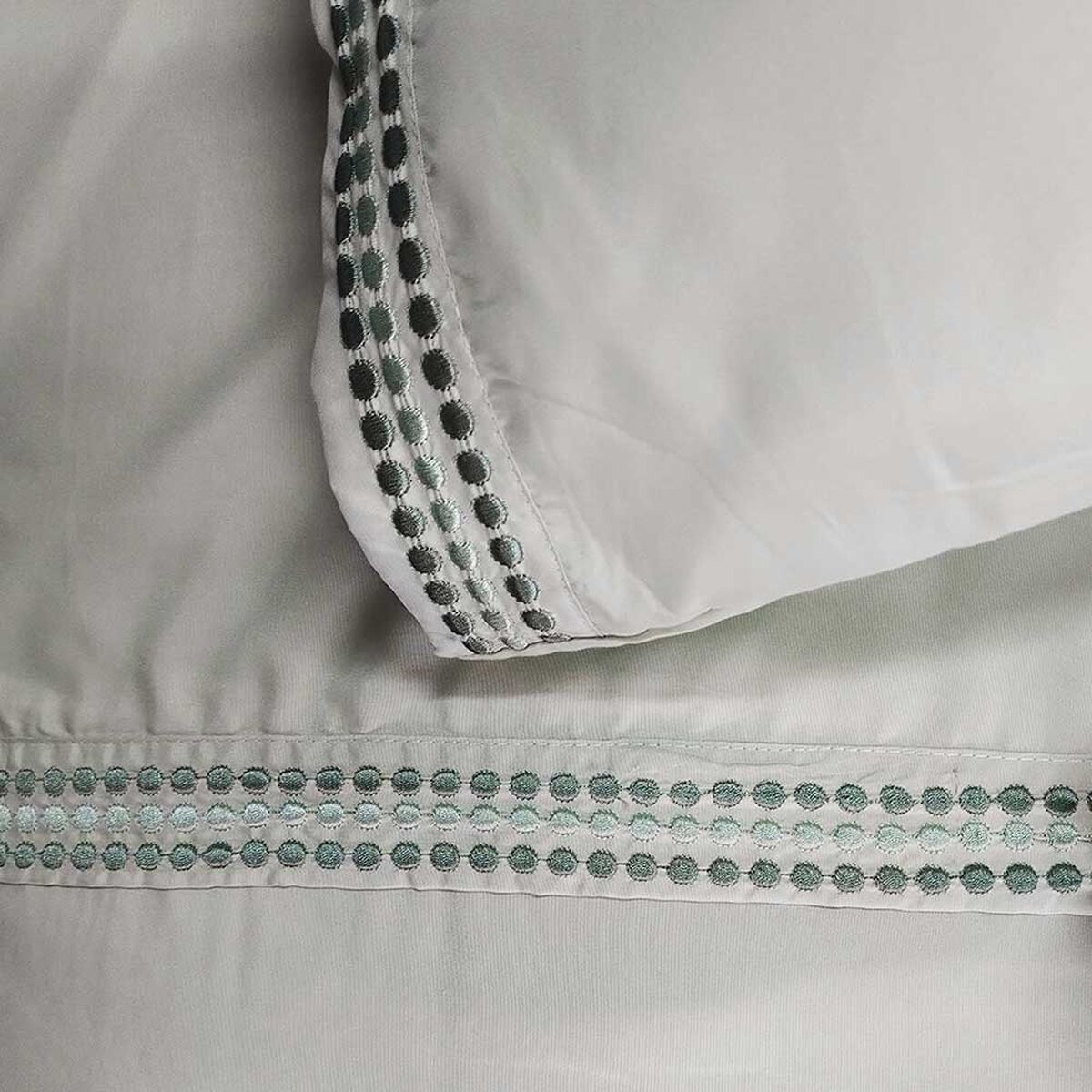 Juego de Sábanas Bordada Illusions Microfibra King Verde