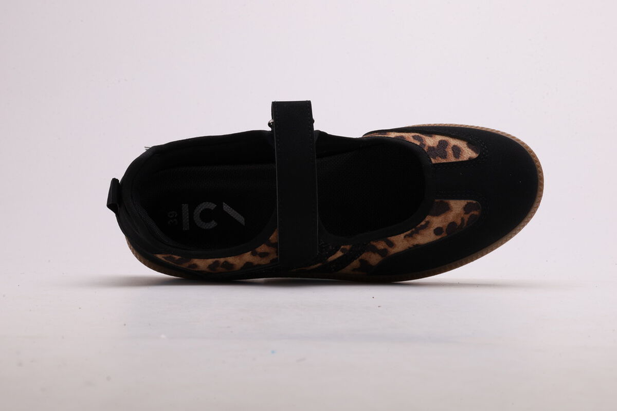 Zapatilla Urbana Mujer Icono
