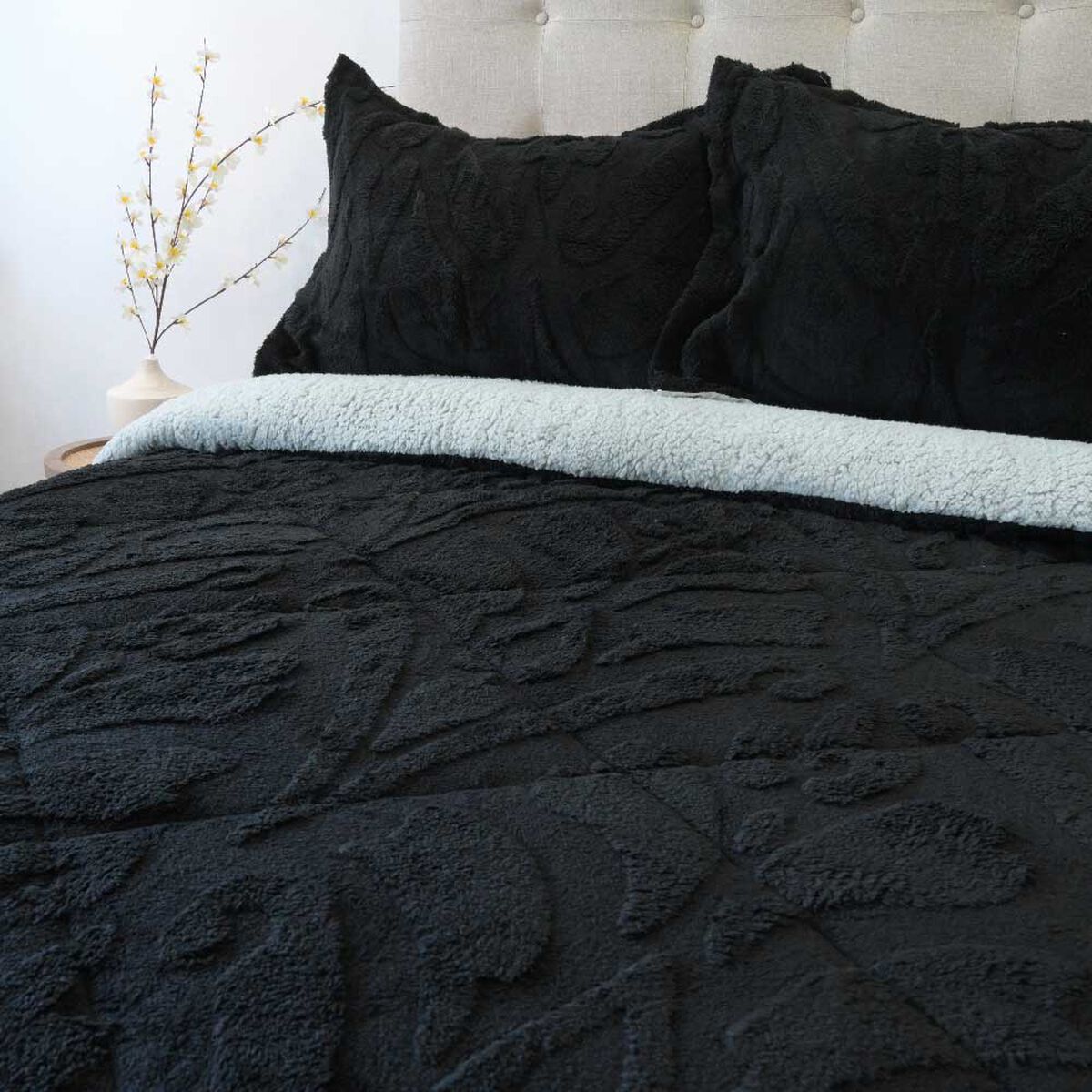 Cubrecama Doral 2 Plazas Jacquard Liso Negro
