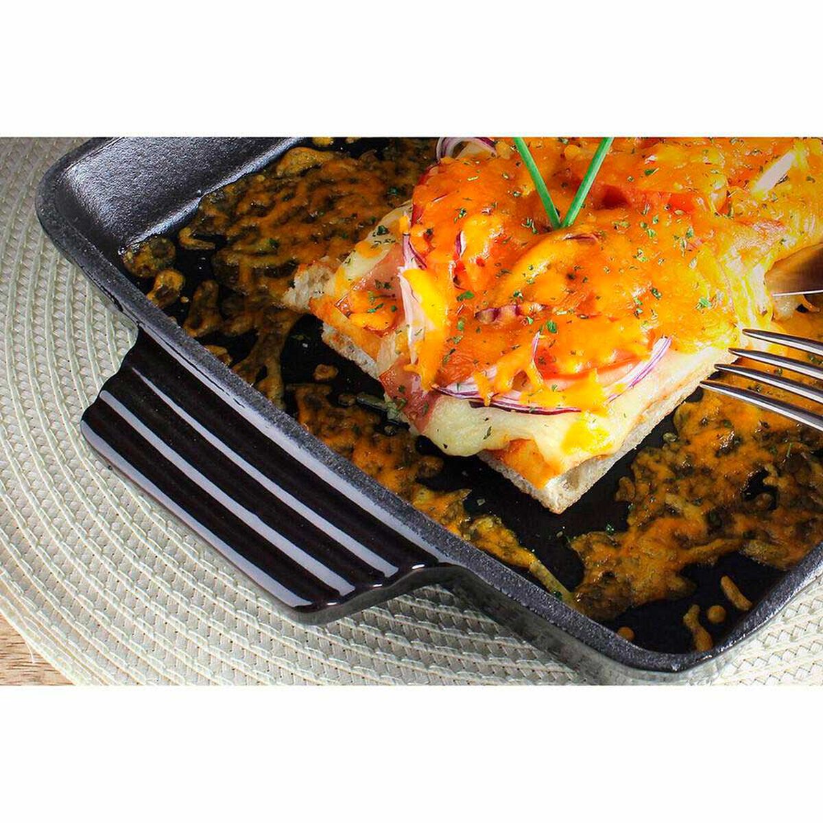 Bandeja Para Horno Fierro Fundido Magefesa Ferro 24 x 24 cm