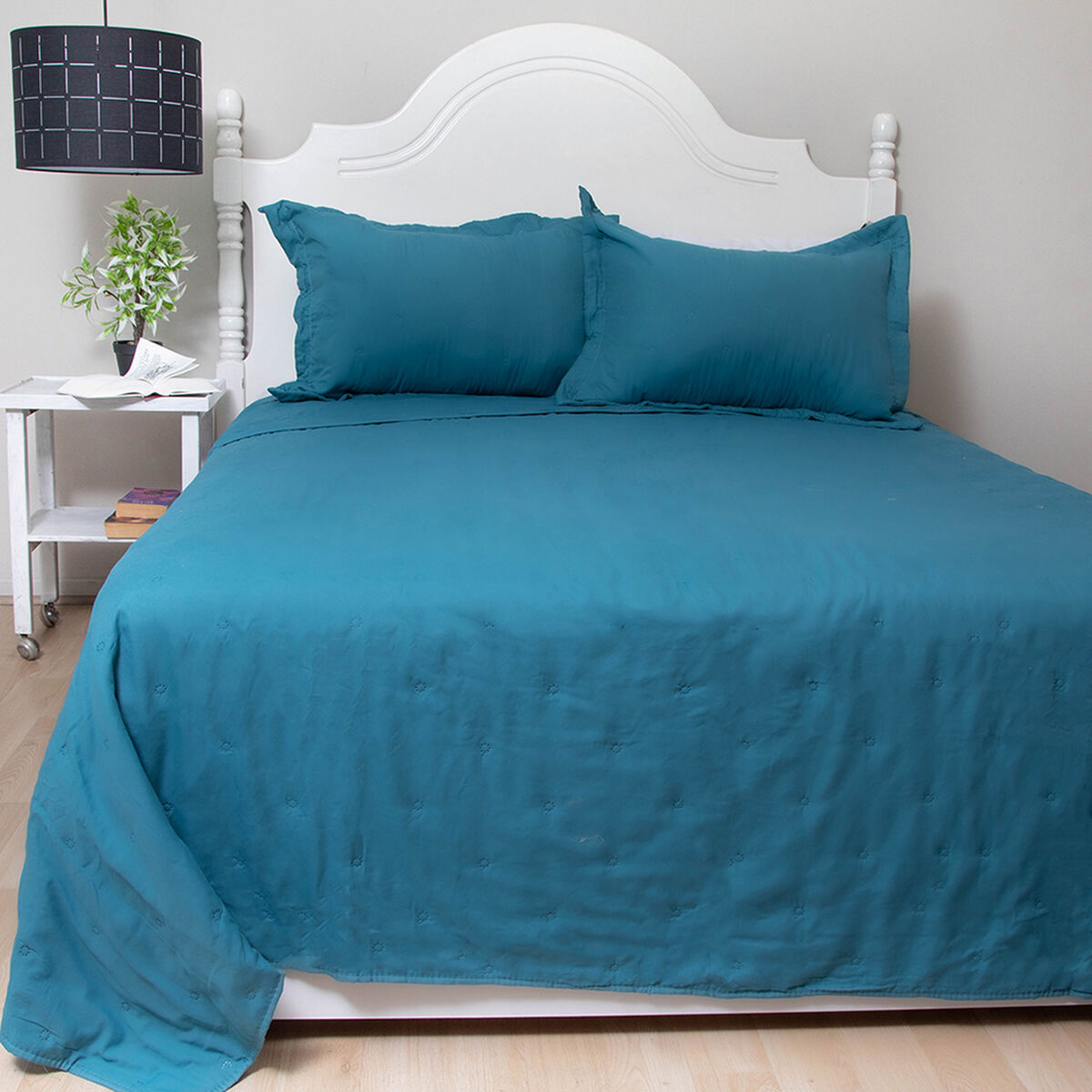 Quilt Doral 2 Plazas Petroleo Juliett
