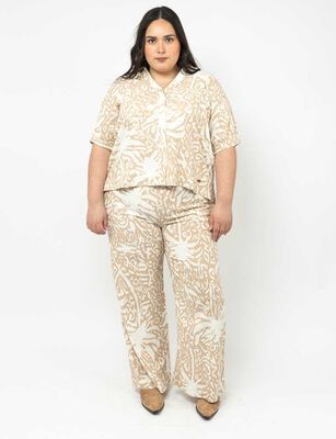 Imagen 2 del producto Blusa Botones Manga Corta Mujer Extralindas Beige