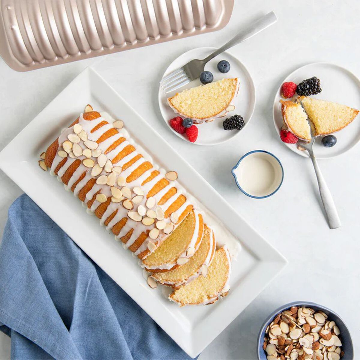 Molde para Repocter&iacute;a Cinnamon Bread & Almond Loaf Nordic Ware