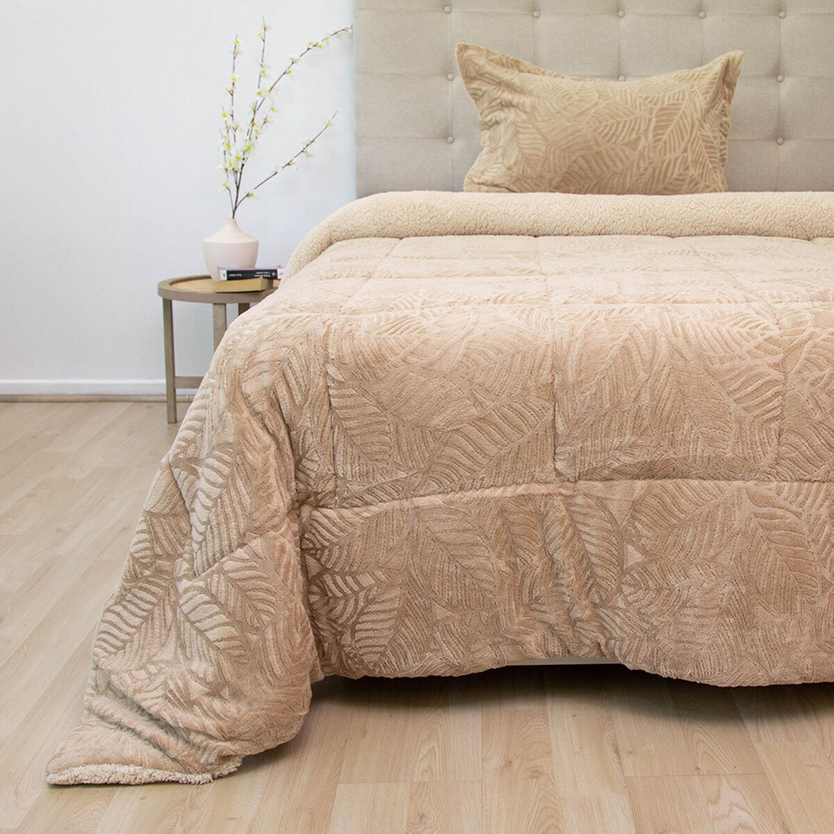 Cubrecama Doral 1,5 Plazas Beige Outboss Sherpa